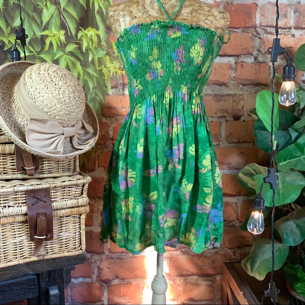 Smock Aloha floral Hawaiian halter top Summer